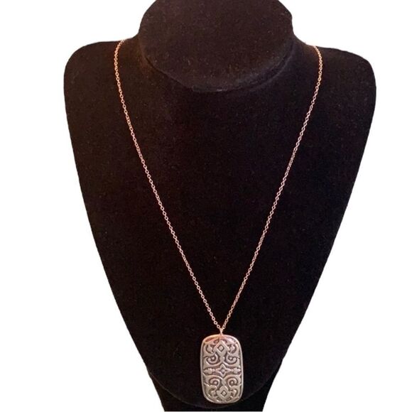 Silpada Basilica Necklace Carved 24” length - Picture 7 of 7